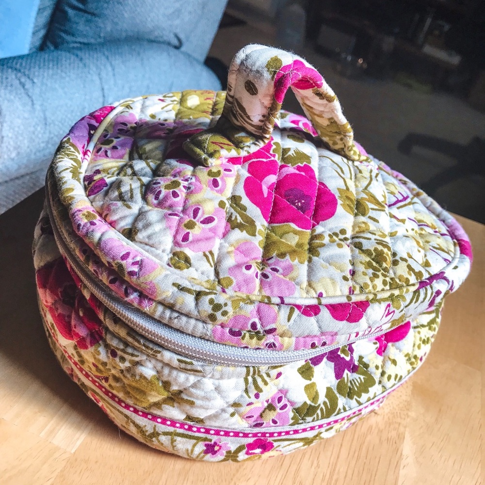 Vera 🌸 Bradley Travel Bag
